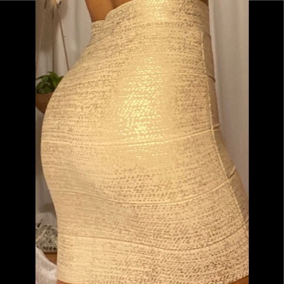 BCBGMAXAZRIA Josie Bandage Skirt - Picture 3 of 7